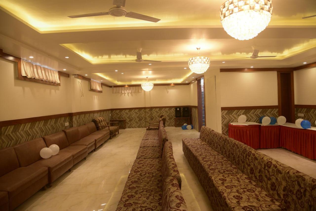 Hotel Le Cypress Bareilly Extérieur photo