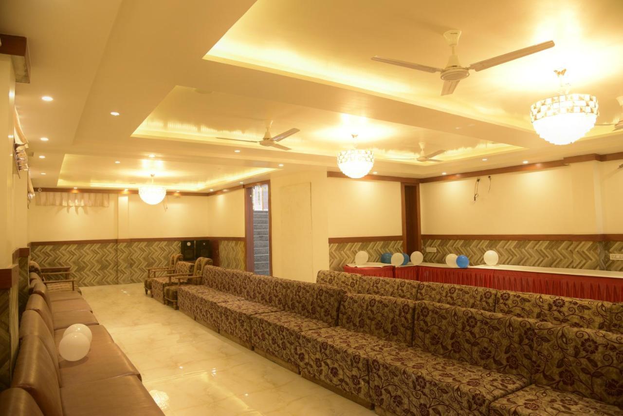 Hotel Le Cypress Bareilly Extérieur photo