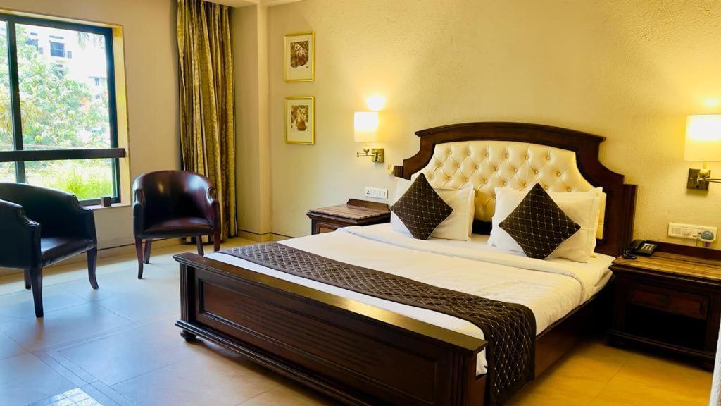 Hotel Le Cypress Bareilly Extérieur photo